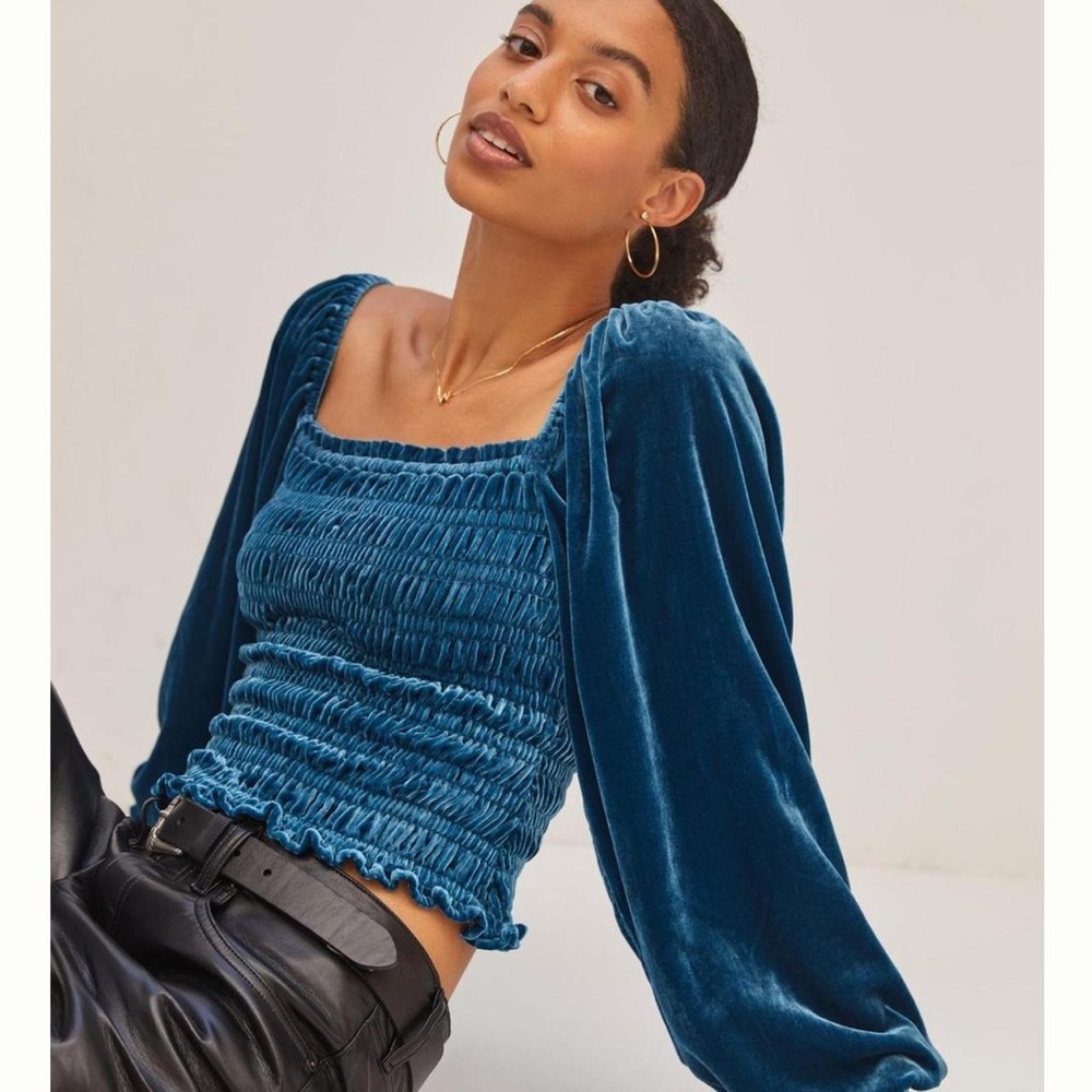 Anthropologie Smocked Puff Sleeve‎ Blue Velvet Square Neck Long Sleeve Top